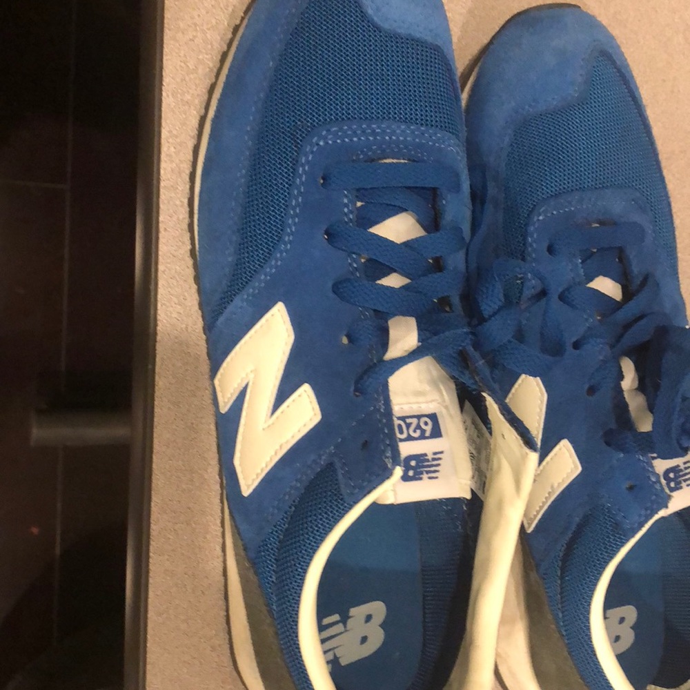 Barely worn size 11 New balance 620